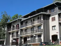 ALSO 6-ROOM APARTMENT 3 ROOMS オッソワのホテル