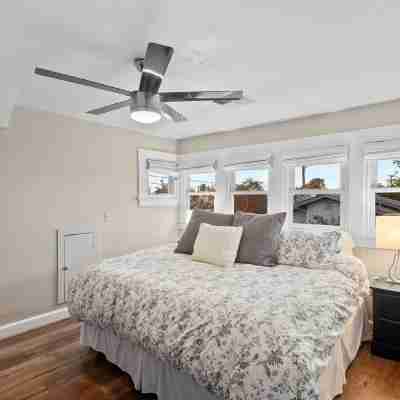 Home in the Heart of Midtown Sacramento! Rooms