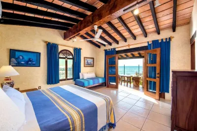 7 bdrm Classic Hacienda on Puerto Vallarta´s best swimming beach, sleeps 24. Hotels in 