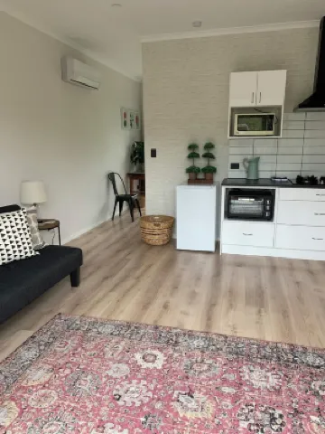 Springcreek studio apartment Hotels in 