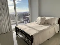 Luxurious 2BD Apt. w/ Ocean Views & Pool & Wi-Fi