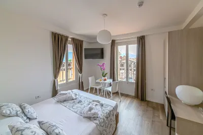 Albergo La Rocca Hotel in zona Casolari del parco