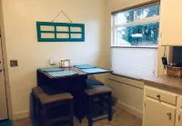 Rachel’s Place. Cozy home centrally located in Lebanon.