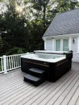 Charming 4Br Osterville Home, Walk to Pond, 2 mi to Beach, Hot Tub & Beach Pass