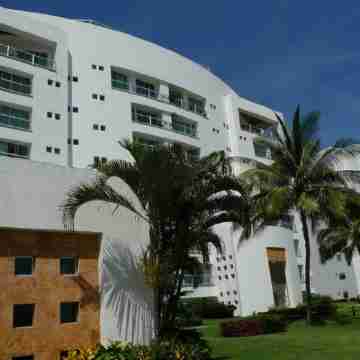 Luxurious newly renovated BeachFront Condo & Vidanta Membership Hotel Exterior