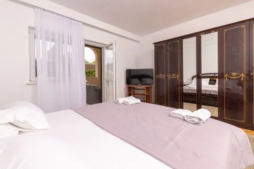 Modern apartment Baco from 1 up to 6 persons
