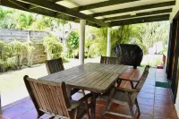 Nana's - Titikaveka Beachfront