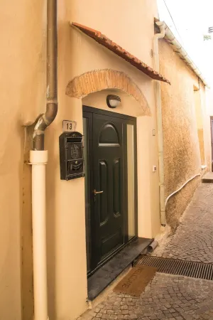 Breathtaking view apartment with terrace 8 beds Отели рядом с достопримечательностью «Bagni Alexandra»