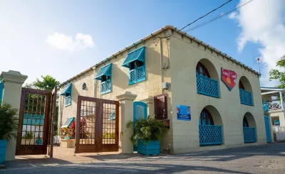 Delightful 1-bed beachside rental -SEA SHELL Hotels near Grenade Hall Forest and Signal Station