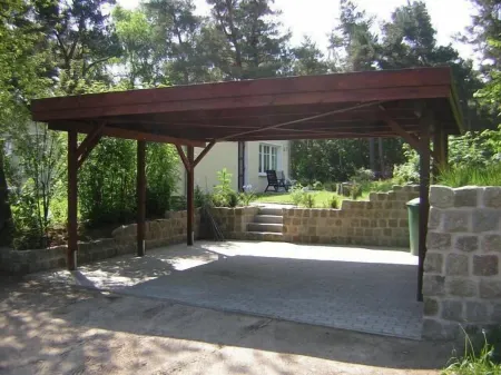 First floor apartment by the water with terrace, carport parking space and WLAN Отели в г. Грайфсвальд