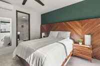 Luxury 2BR, 2BA condo in Marina Vallarta. Dream kitchen, golf, fishing packages.
