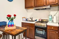 Cozy Studio - Mins to WeWork, Sony Pics & Venice with Parking