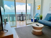 Relax in this comfortable apartment with Oceanview on the 21st floor