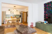 Generous family home Hotels in Viseu de Sus