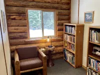 Rustic log cabin Hotels in Boundary County