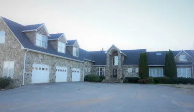 Fall SPECIALS… Private Lakeside Estate on 40 Acres w/ Million Dollar View Hotels near Amicalola Falls State Park