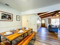 Walk to Dtwn! Dog-Friendly Oakhurst Gem w/ Yard Hotels in Oakhurst