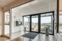 Brit Hotel Iroise Brest Hotels in Landerneau