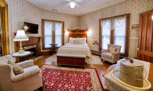 Rockwell Falls Inn and Wine Bar