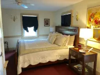 The Hann Homestead Inn Hotels in Andover