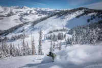 Updated 1 Br - Ski-in/Ski-Out Access 1 Bedroom Condo - No Cleaning Fee! by RedAwning