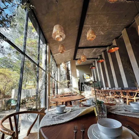 Serenzzo Hotel & Cuisine