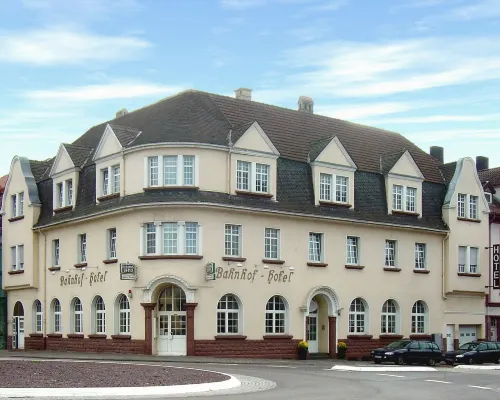 Bahnhof-Hotel Saarlouis Отели в г. Саарлуис