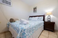 Montones Beach Apartment C-3 فنادق في Maleza Baja