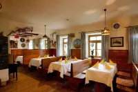 Hörger Biohotel und Tafernwirtschaft Hôtels à : Kranzberg