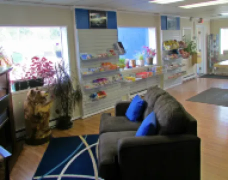 ครีกวูด อินน์