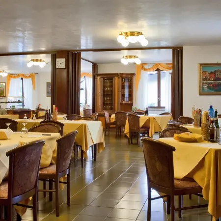 Hotel Astra