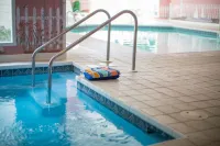 Somerset Inn & Suites - Hot Tub