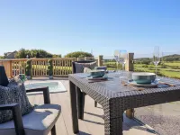 Posh Pod Hotels in Cylch-y-Garn