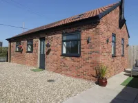 Ashtree Cottage Hotels in Ottringham