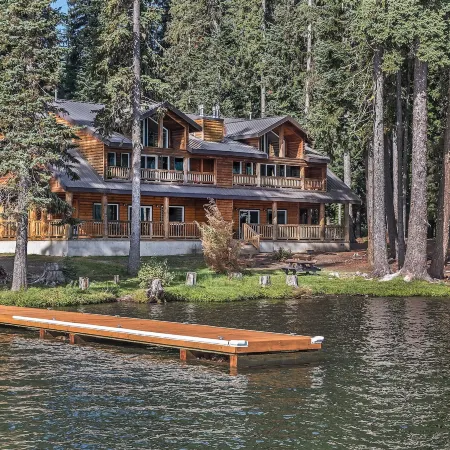 Shelter Cove Resort & Marina