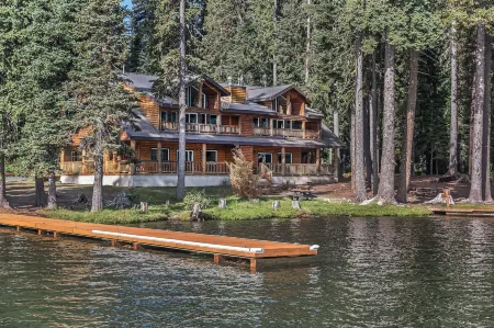 Shelter Cove Resort & Marina