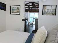 Mangrove Marina and Resort Aqualodge Houseboats