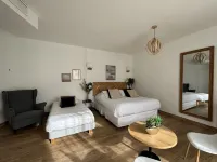 La Tour aux Crabes / Hotel & Spa