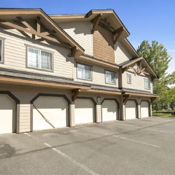 901 Crazy Horse Circle Condo