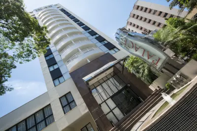 Tsue the Palace Flats Hotel in zona Feira De Automoveis Antigos