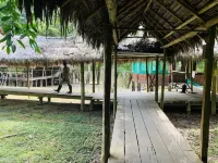 Yacumama Lodge & Excursions Отели в г. Лорето
