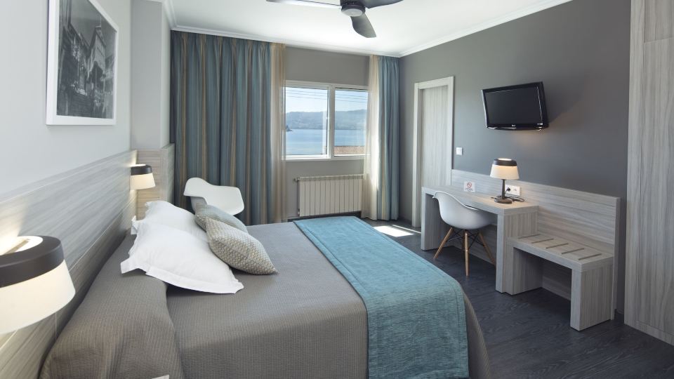 HOTEL COMBARRO