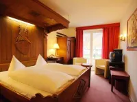 Burg-Hotel & Hostel Cochem Hotels in Cochem