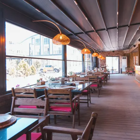 Pera Side Hotel Отели рядом с достопримечательностью «Озеро Титреенгёль»