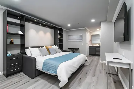 Omeo Suites Отели рядом с достопримечательностью «USC Stevens Neuroimaging and Informatics Institute»