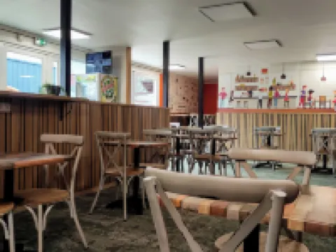 法斯特酒店 拉瓦勒酒店