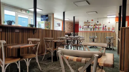 Fasthotel Laval Отели рядом с достопримечательностью «Eden Villages»