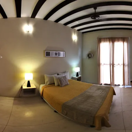 Valladolid 48 Hotel & Hostal