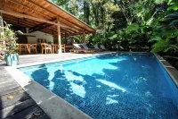 Satta Lodge - Swimmingpools