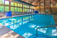 Mtn-View Gem in Lake Lure w/ Game Room & Fire Pit - Kæledyr tilladt